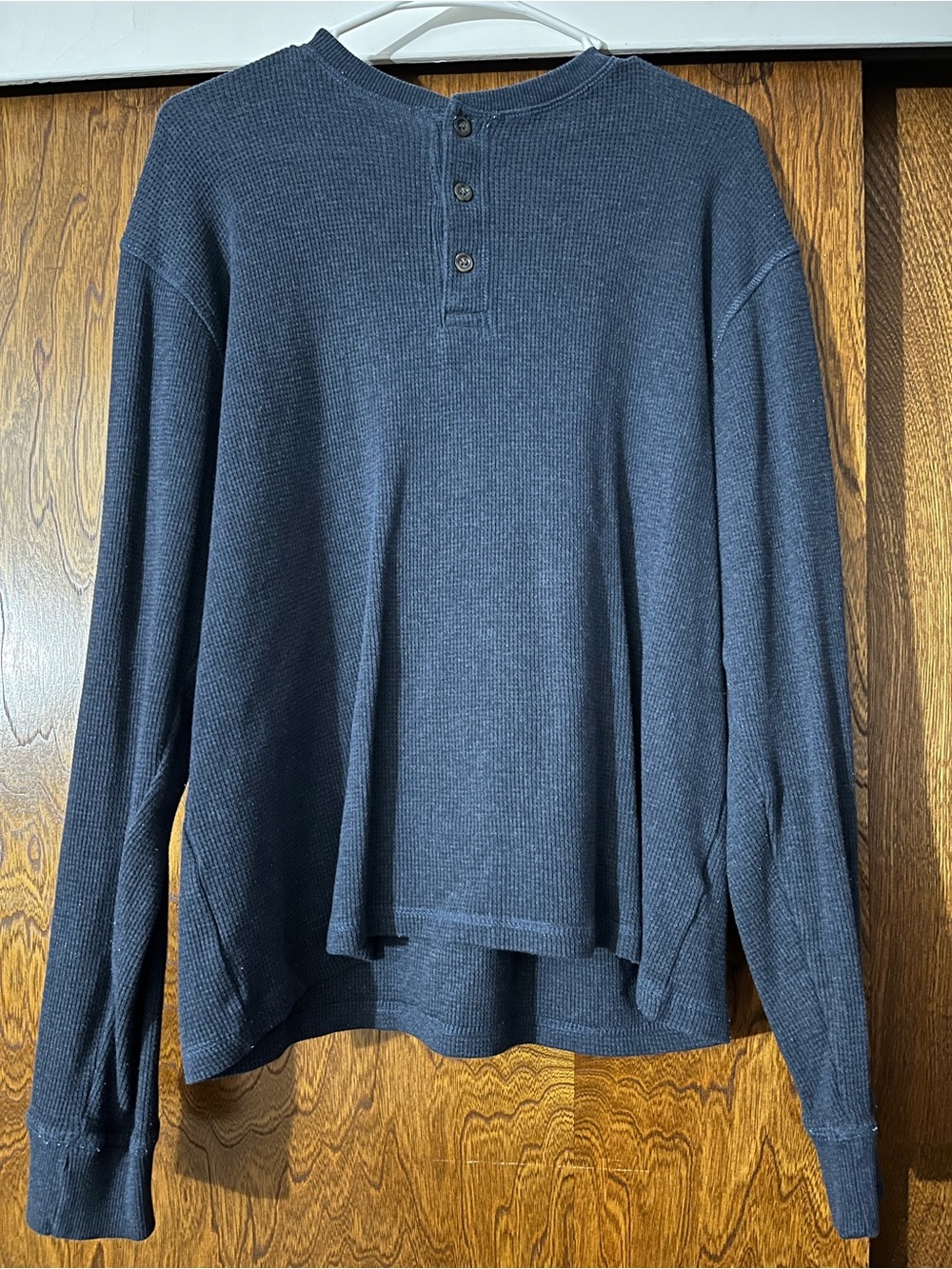 Men's Waffle-Knit Crewneck Henley Sweater — Dark Blue